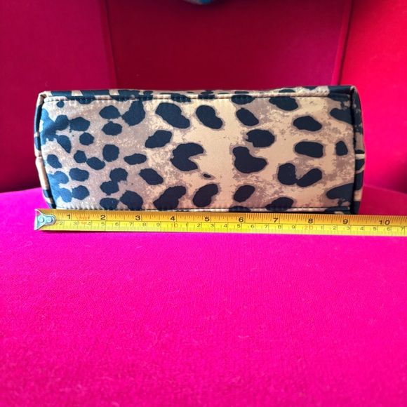 NWOT ‘Ahdorned’ New York Boutique Leopard Top Handle Satchel Handbag - Picture 8 of 10